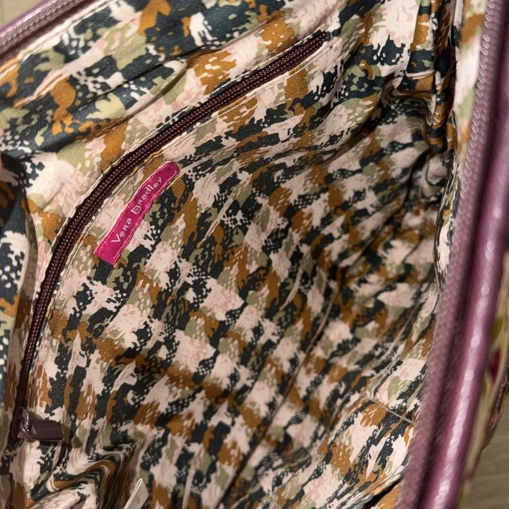 Vera Bradley Large Triple Zip Hipster in the retired Heirloom Paisley pattern